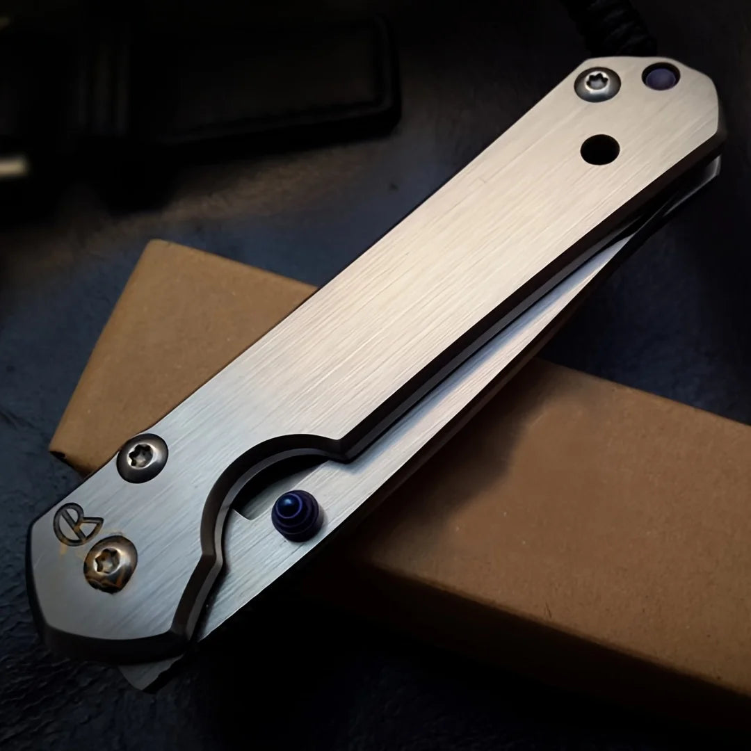 Folding Knife Made of High Hardness Stainless Steel