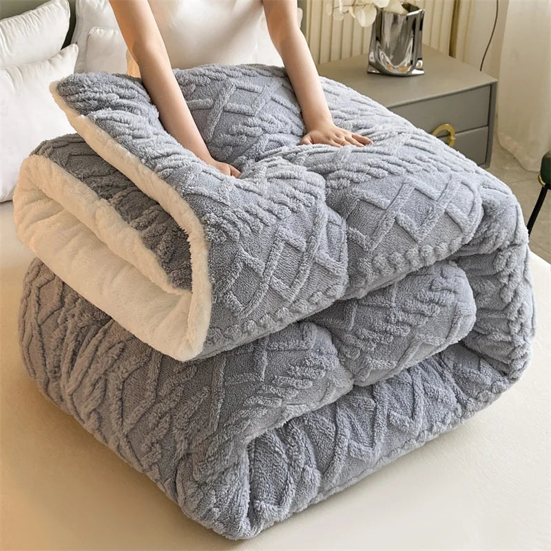 Polyester Sherpa, Quilted Comforters, Various Colors, Sizes
