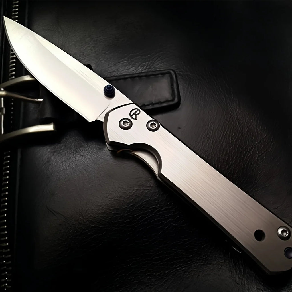 Folding Knife Made of High Hardness Stainless Steel