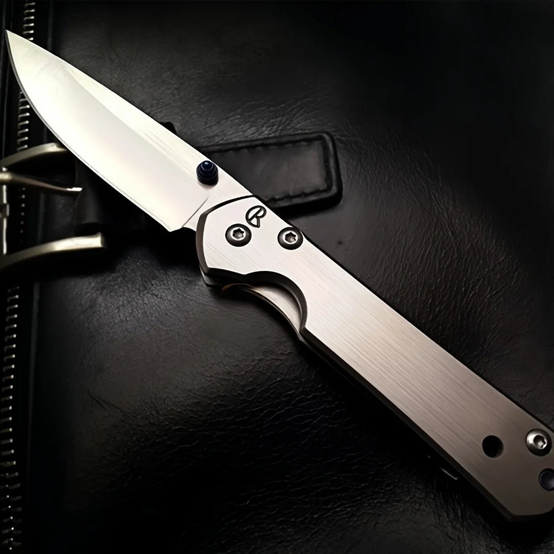 Folding Knife Made of High Hardness Stainless Steel