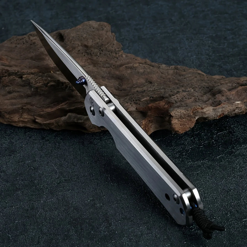 Folding Knife Made of High Hardness Stainless Steel