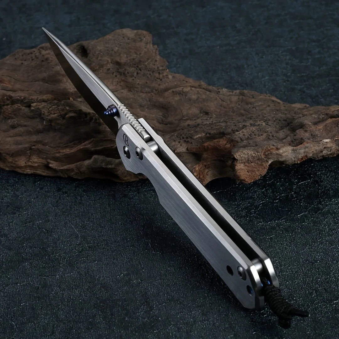 Folding Knife Made of High Hardness Stainless Steel