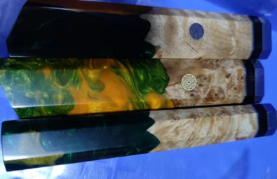 8:























8" Japanese Damascus Steel Kitchen Knife