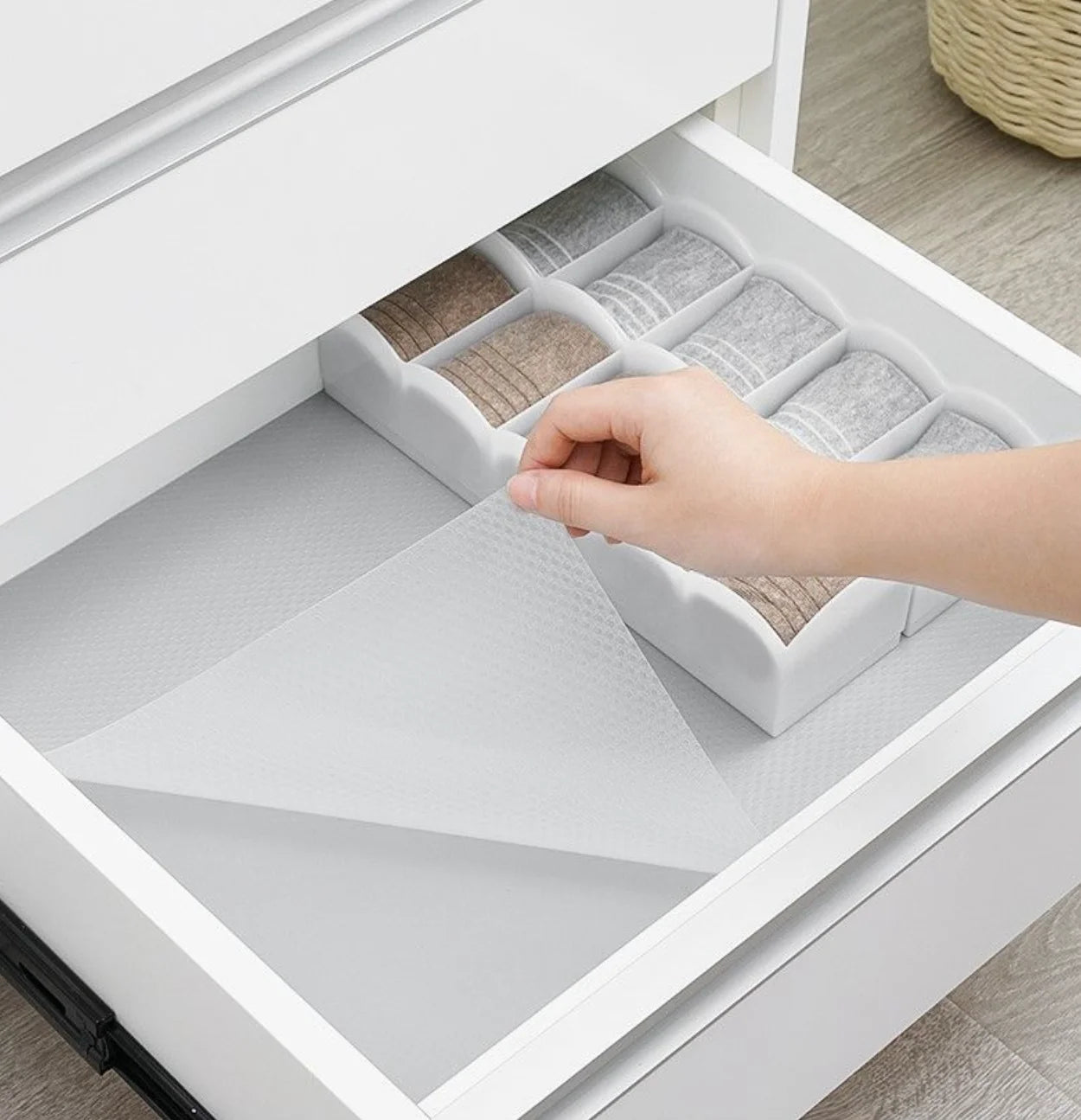 30/60cm 1.5/5M Drawer Mat Shelf Cover, Non-Slip, Waterproof