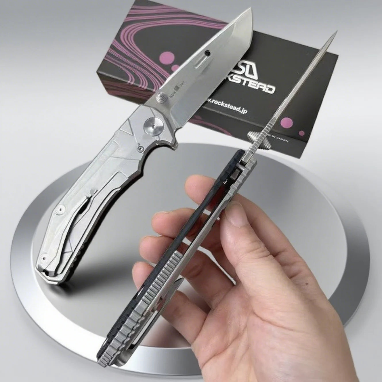 Carbon fiber hybrid handle, portable folding knife