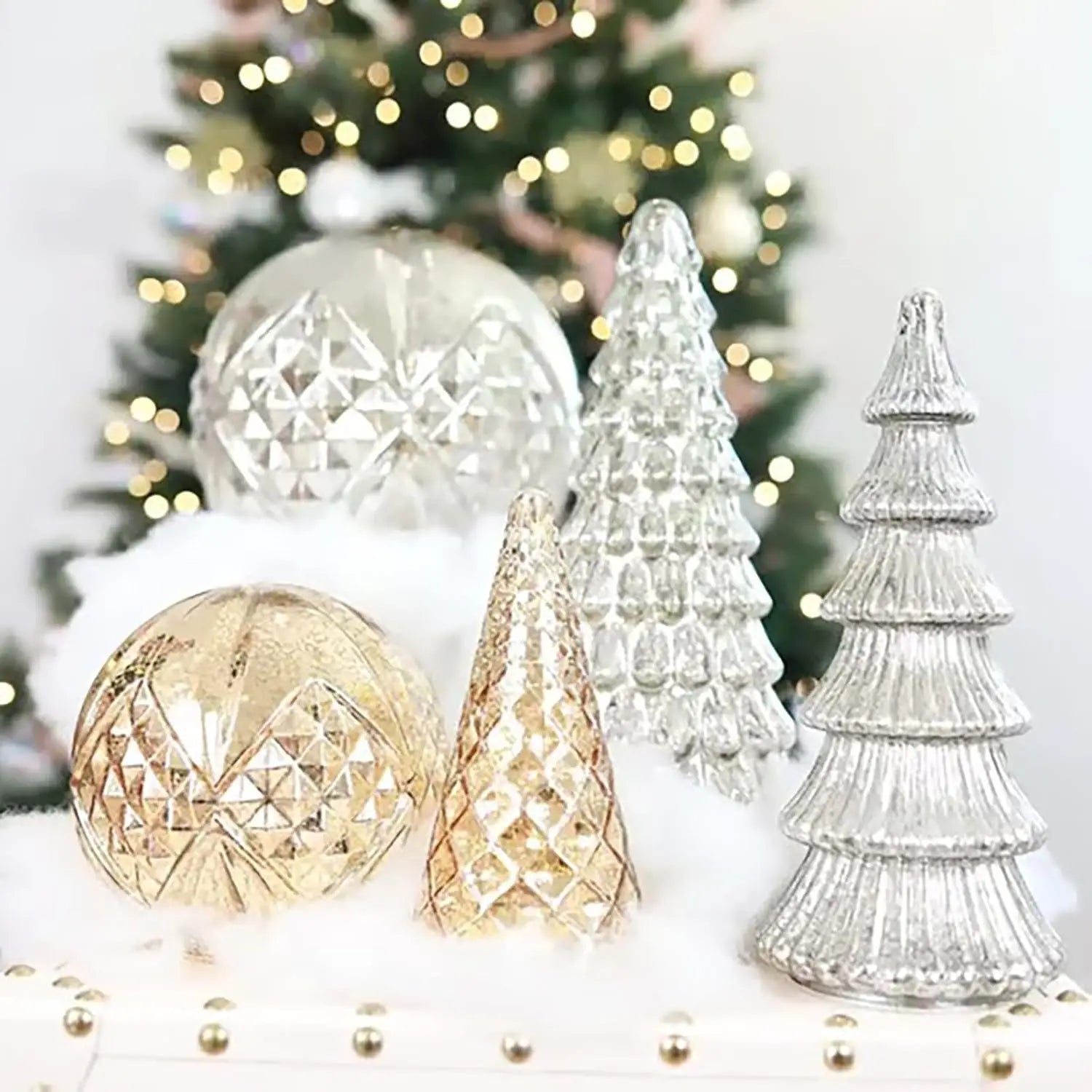 Set of 5 LED Christmas Trees, Gold, Silver