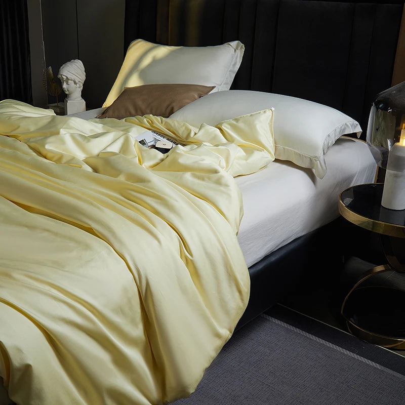 Hand -made quilts. Comforter, 100% Pure Silk, White